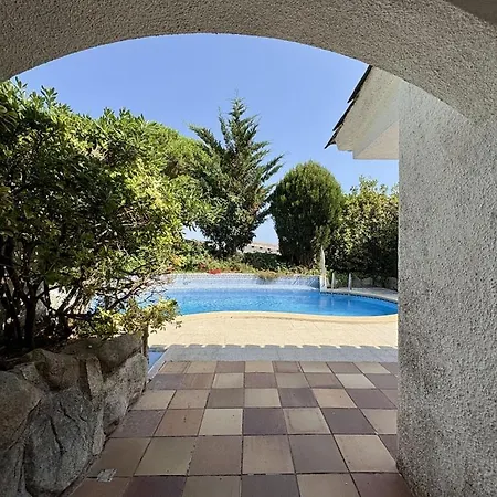 Pool And Private Access